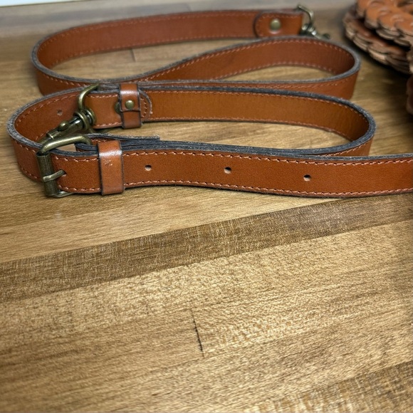 Patricia Nash Pisticci Flapover Crossbody Bag - Chainlink Collection - Picture 8 of 9